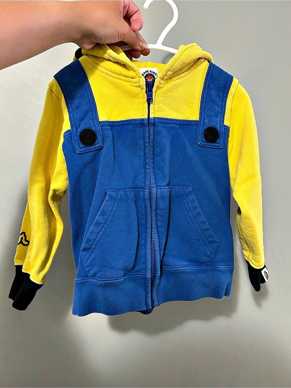 A BATHING APE Minions x Milo hoodie Boys 2T-3T